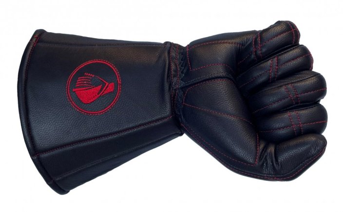 Leather gloves