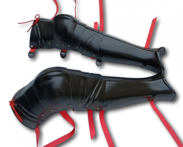 Knee protectors